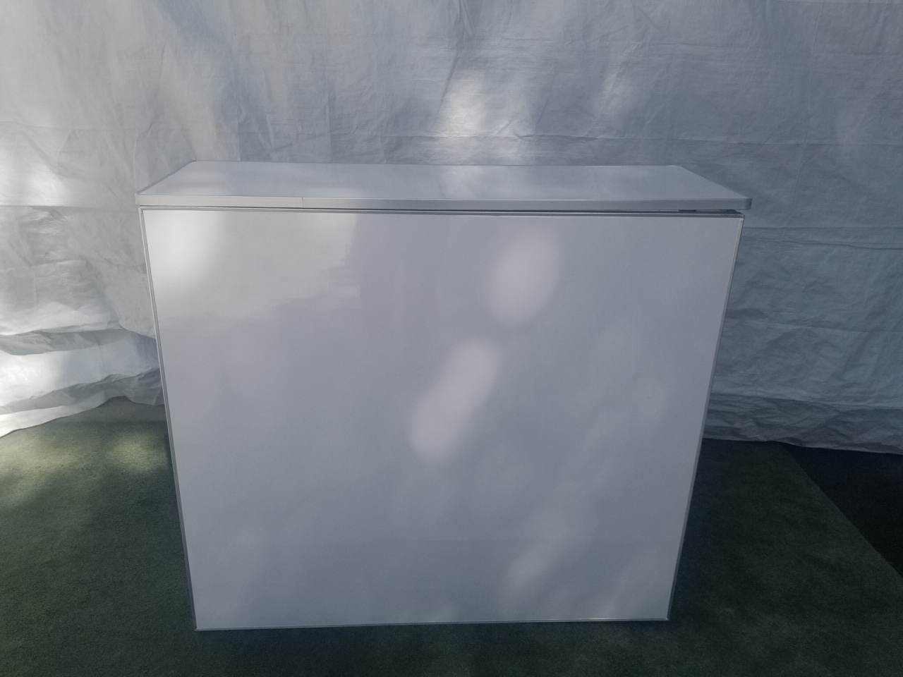 white small bar